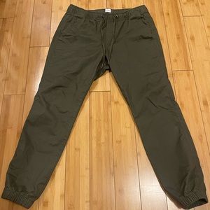 Green Gap Joggers. Excellent condition. Worn once. Size small
